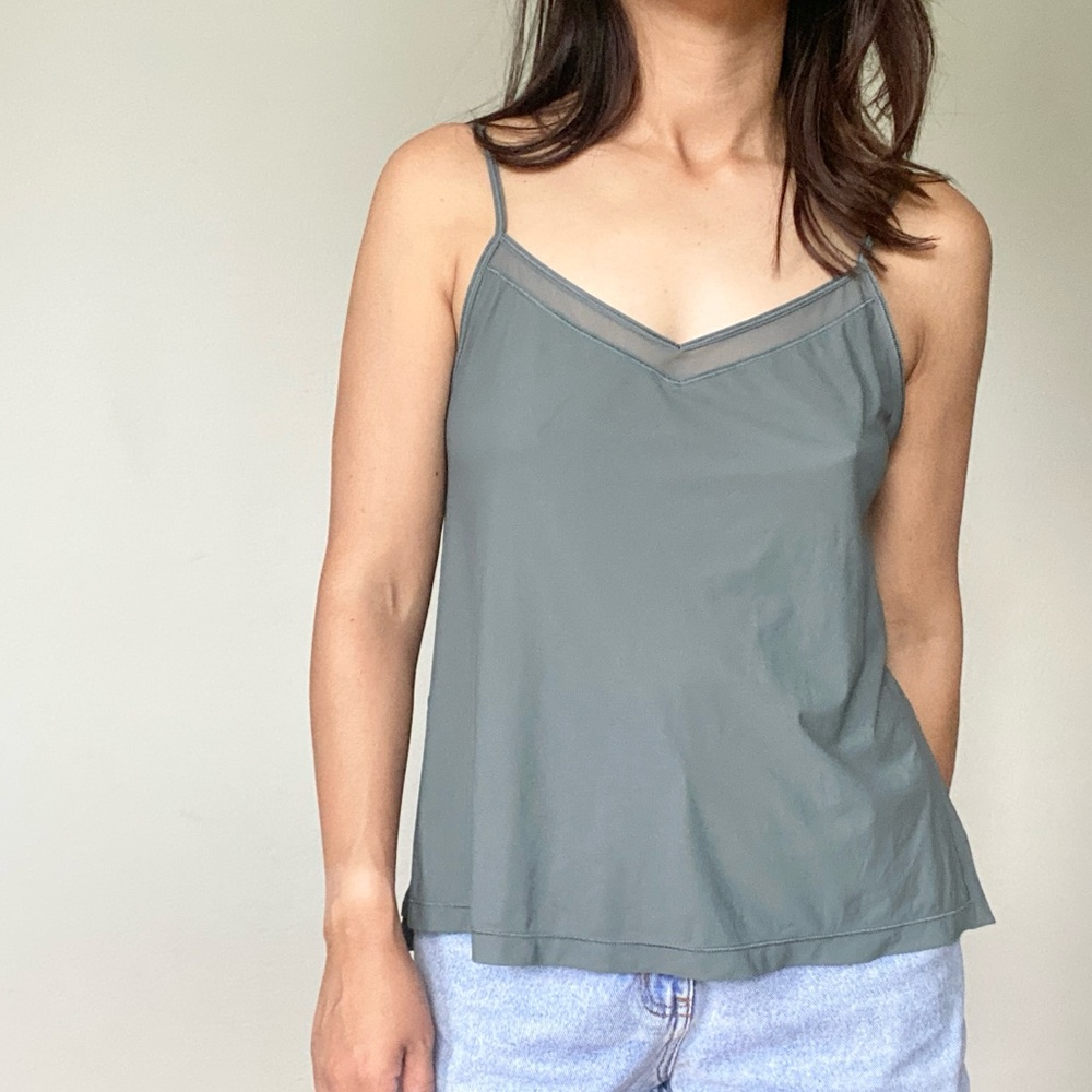 Lululemon V-Neck back tie tank